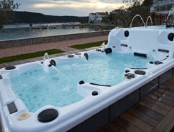 Fiberglass Spa Pool Manufacturer in Ahmedabad